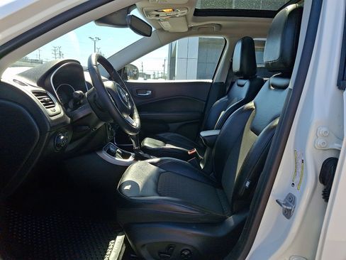 Used 2018 Jeep Compass Latitude w/ Popular Equipment Group image 13