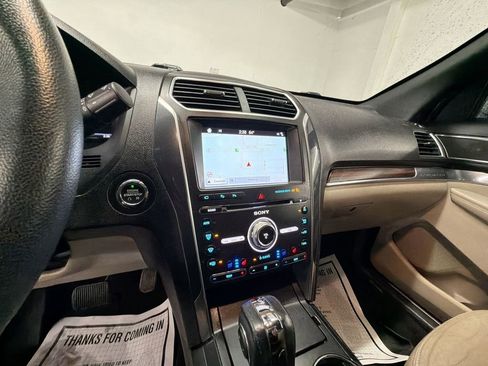 Used 2018 Ford Explorer Limited w/ Equipment Group 301A image 18