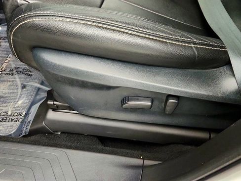 Used 2019 Subaru Ascent Premium image 11