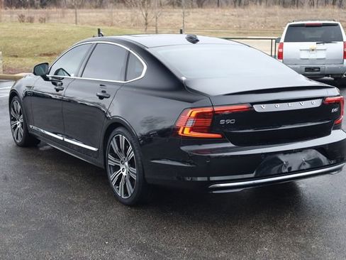 Used 2023 Volvo S90 B6 Plus AWD/4WD image 7
