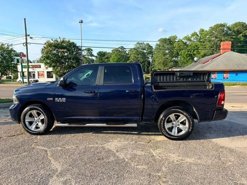 Used 2017 RAM 1500 Sport RWD image 4
