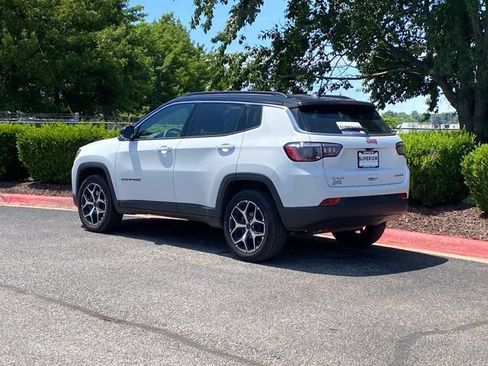 Used 2026 Jeep Compass Limited AWD/4WD image 10