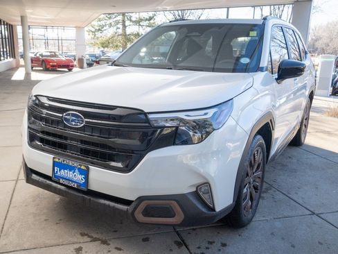 Used 2025 Subaru Forester Sport image 3