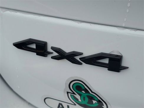 New 2025 Jeep Grand Cherokee L Altitude image 6