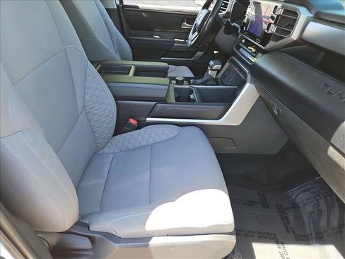 Used 2022 Toyota Tundra SR5 w/ SR5 Convenience Package RWD image 22
