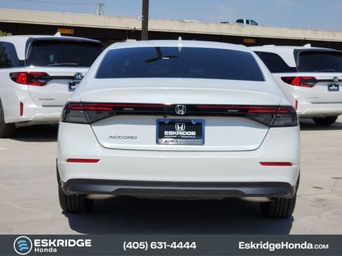 Used 2023 Honda Accord EX image 6