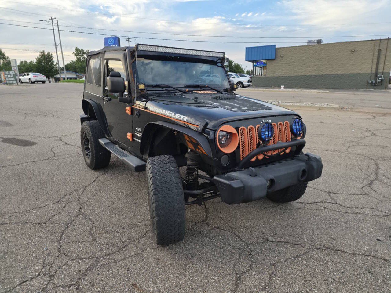 Used 2012 Jeep Wrangler Sahara w/ Dual Top Group AWD/4WD image 2