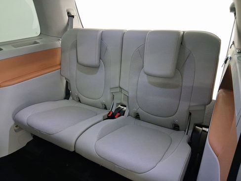 Used 2025 Volkswagen ID. Buzz 1st Edition image 29