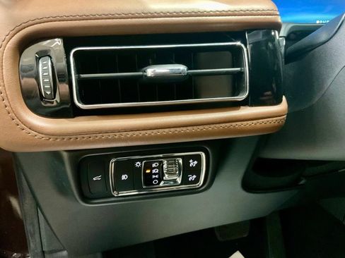 Used 2020 Lincoln Aviator Reserve w/ Equipment Group 201A RWD image 9