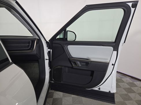 Used 2024 Rivian R1S Adventure AWD/4WD image 18