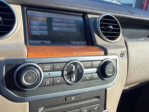 Used 2010 Land Rover LR4 HSE LUX image 25