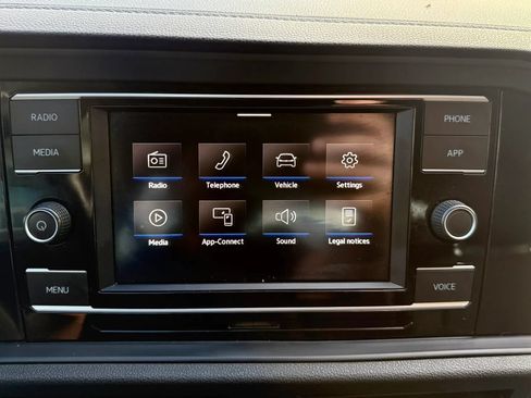 Used 2020 Volkswagen Jetta S FWD image 16