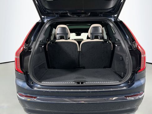 New 2026 Volvo XC90 B5 Plus w/ Protection Package Premier image 29