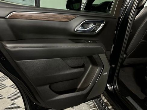 Used 2023 Chevrolet Tahoe Z71 w/ Luxury Package image 29