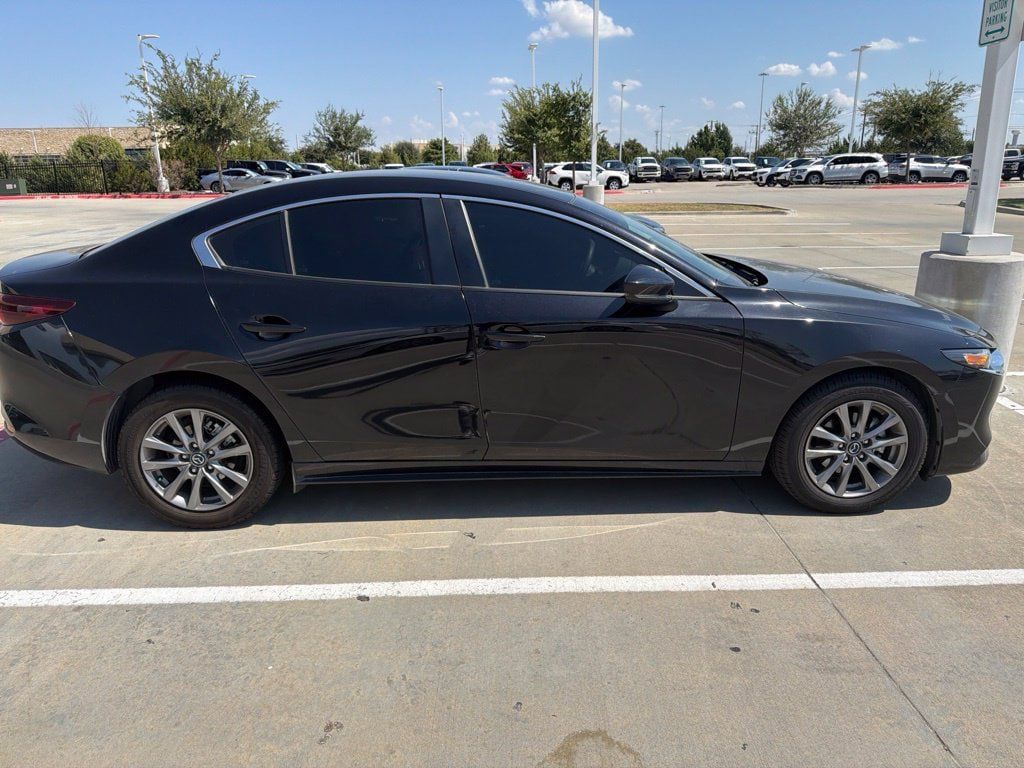 Used 2024 MAZDA MAZDA3 s FWD image 5