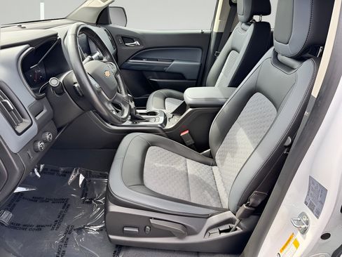 Used 2022 Chevrolet Colorado Z71 AWD/4WD image 10