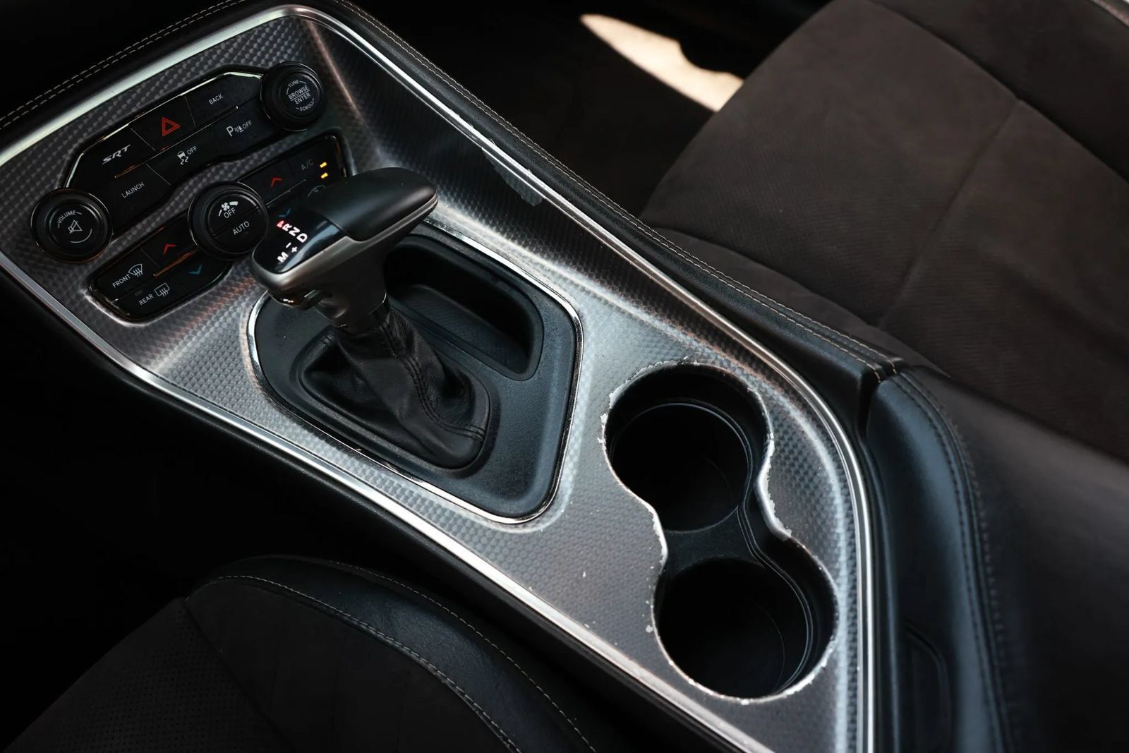 Used 2015 Dodge Challenger SRT Hellcat RWD image 35