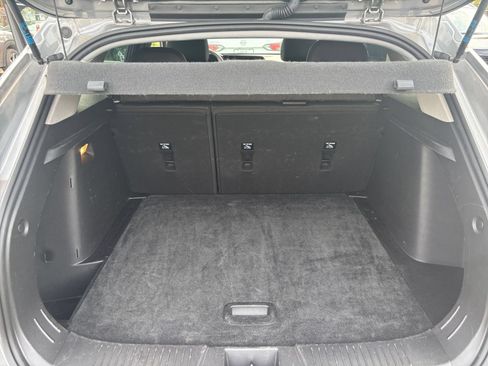 Used 2025 Chevrolet Trax LT FWD image 30