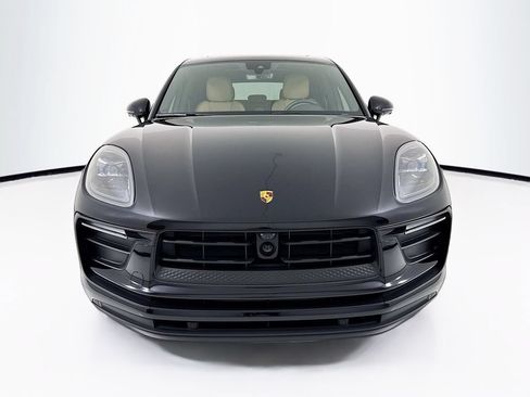Used 2025 Porsche Macan AWD/4WD image 6