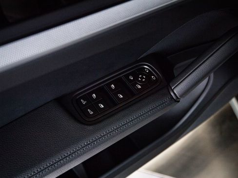 New 2026 Porsche Cayenne S AWD/4WD image 22