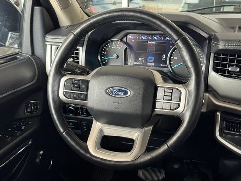 Used 2024 Ford Expedition XLT AWD/4WD image 26