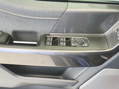 Used 2022 Ford F150 Lariat w/ Equipment Group 502A High AWD/4WD image 20