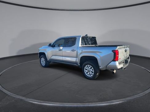Used 2024 Toyota Tacoma SR5 w/ SR5 Upgrade Package image 11