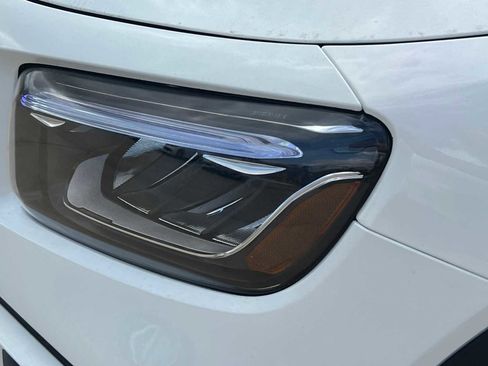 New 2026 Mercedes-Benz GLB 250 image 10