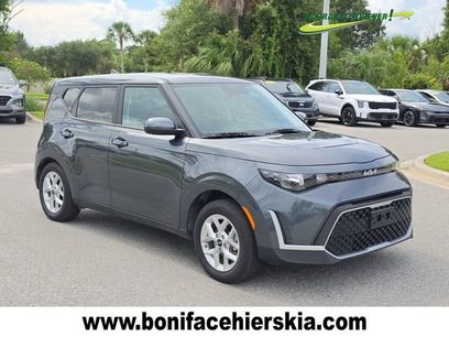 Certified 2025 Kia Soul LX w/ LX Technology Package