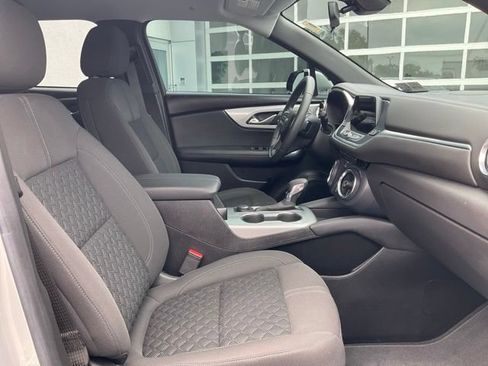 Used 2021 Chevrolet Blazer LT AWD/4WD image 9