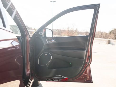 Used 2018 Dodge Durango SRT w/ SRT Interior Appearance Group image 47