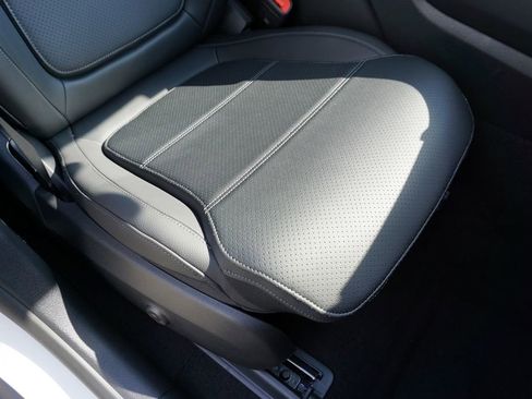 Certified 2025 Mercedes-Benz GLC 300 4MATIC image 67