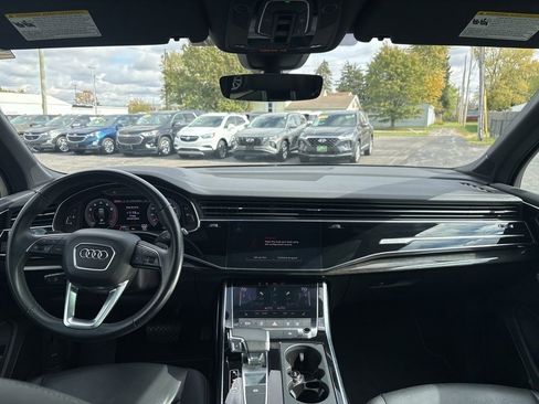 Used 2025 Audi Q7 3.0T Premium Plus image 36