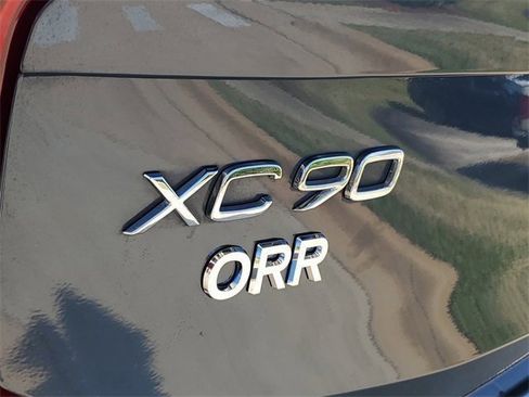 Used 2023 Volvo XC90 B5 Plus w/ Protection Package Premier image 34