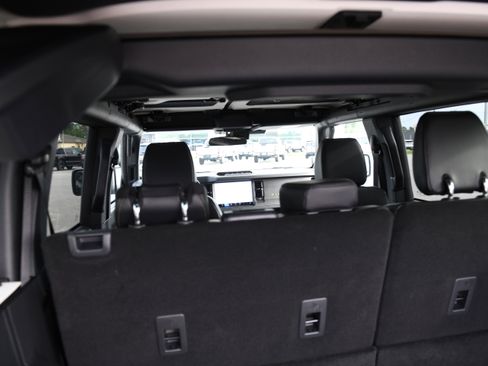 New 2026 Ford Bronco Badlands AWD/4WD image 10