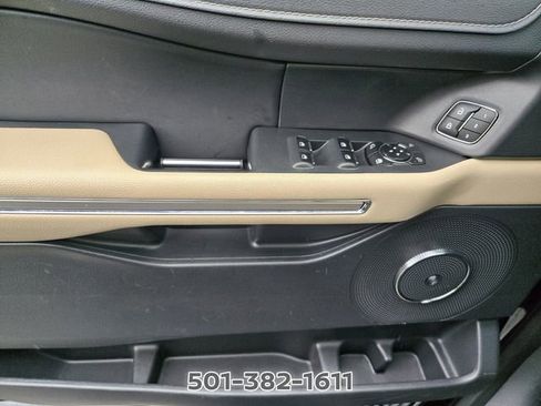 Used 2024 Ford Expedition Limited AWD/4WD image 34
