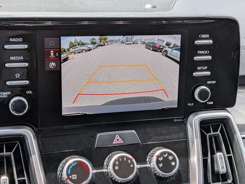 Used 2023 Kia Sorento LX FWD image 24