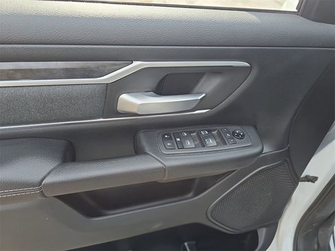 Used 2021 RAM 1500 Big Horn image 12