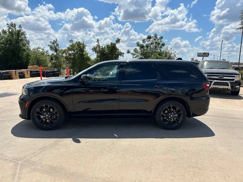 Used 2021 Dodge Durango SXT AWD/4WD image 2