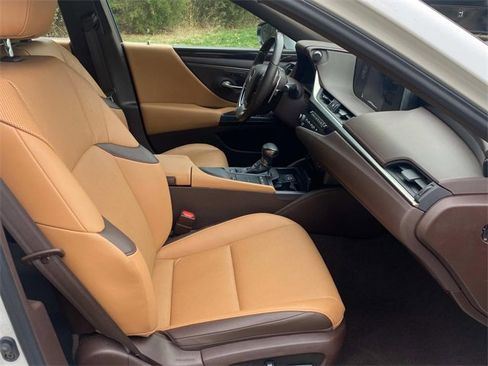 Used 2019 Lexus ES 350 w/ Premium Package image 35