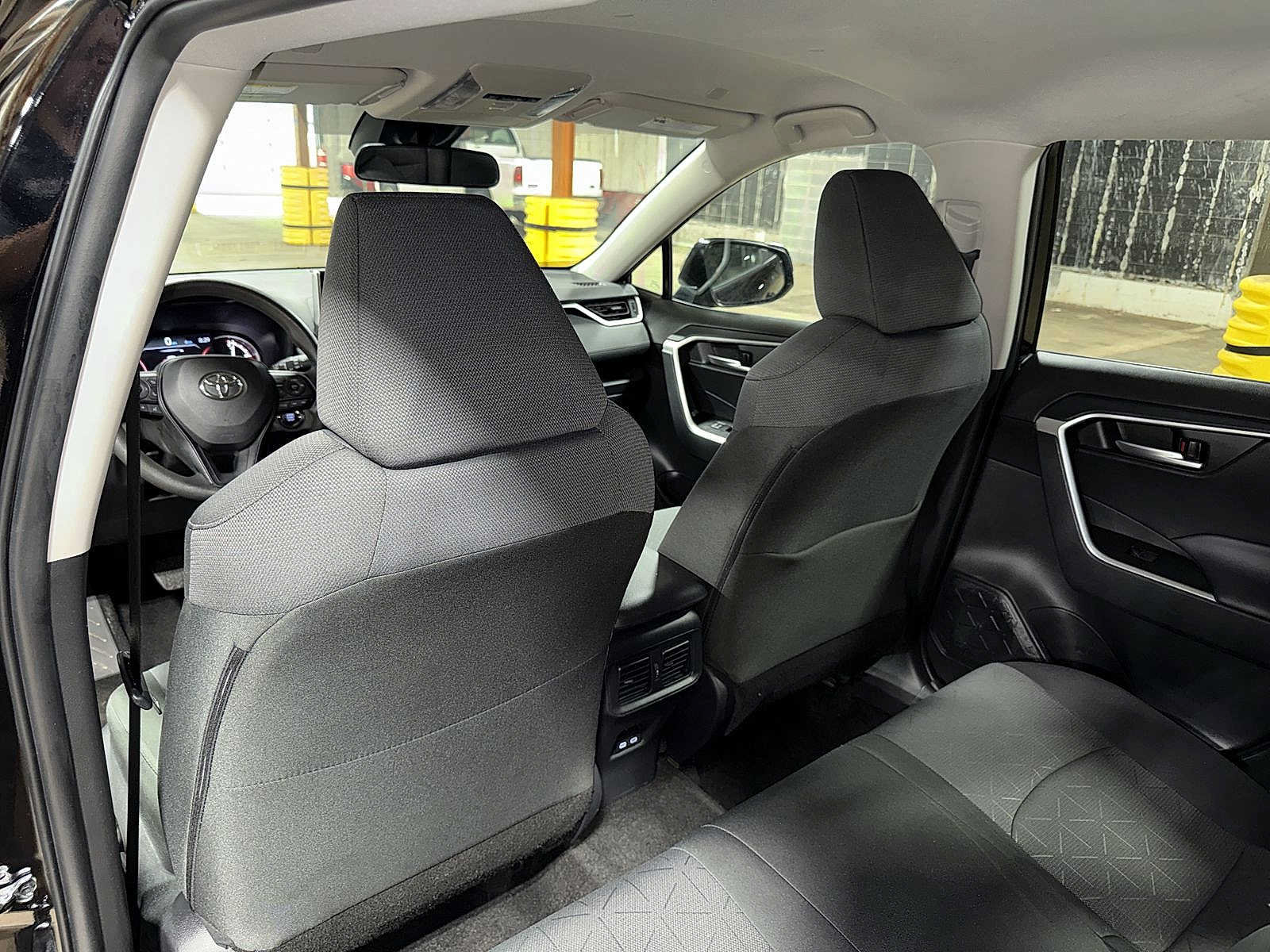 Certified 2025 Toyota RAV4 XLE AWD/4WD image 27