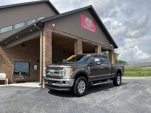 Used 2017 Ford F250 Lariat w/ Chrome Package AWD/4WD image 52