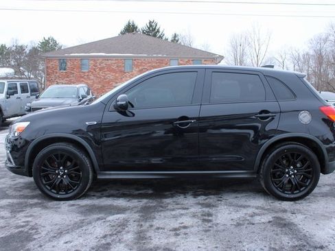 Used 2017 Mitsubishi Outlander Sport LE image 5