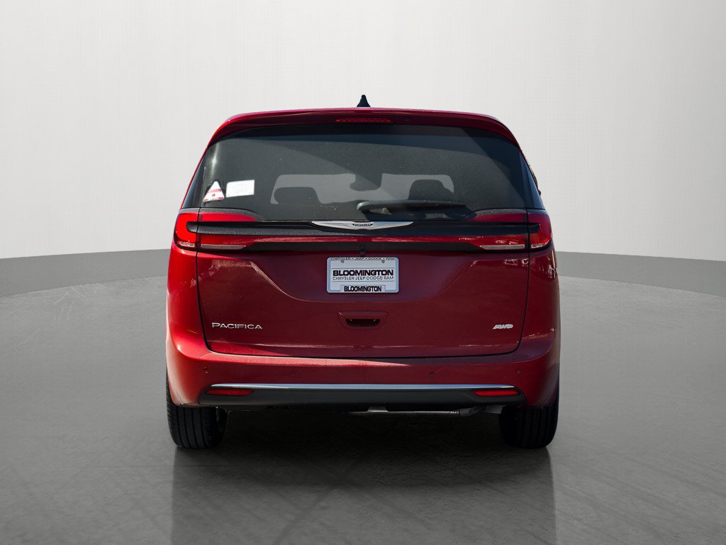 New 2026 Chrysler Pacifica Select AWD/4WD image 4