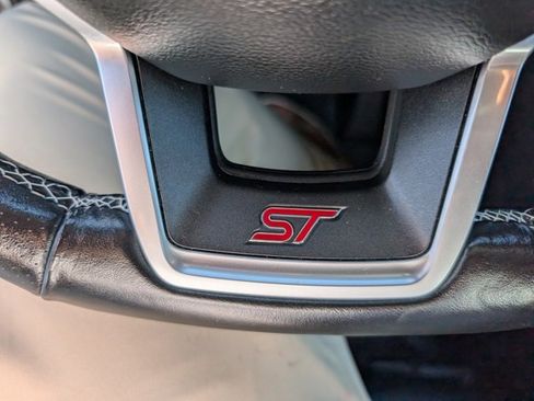 Used 2022 Ford Explorer ST w/ Equipment Group 401A image 13