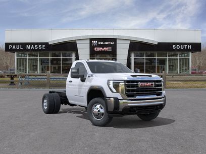 New 2026 GMC Sierra 3500 Pro w/ Convenience Package
