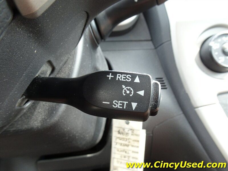 Used 2010 Toyota Matrix S w/ Sport Pkg FWD image 21