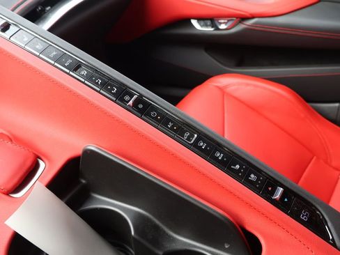 Used 2020 Chevrolet Corvette Stingray Preferred Cpe w/ 2LT Preferred Equipment Group image 21