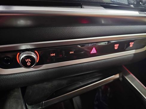 New 2026 BMW X5 xDrive50e w/ M Sport Package image 18