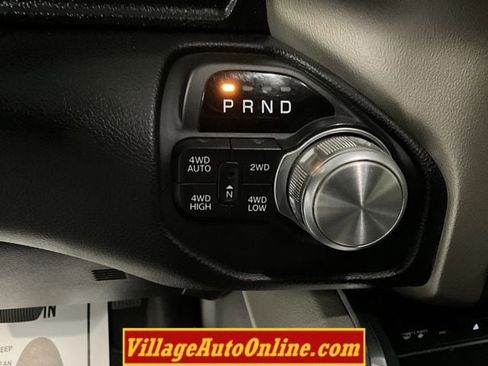 Used 2019 RAM 1500 Laramie image 24